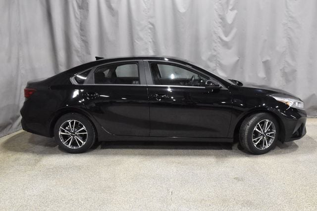 Used 2024 Kia Forte LXS with VIN 3KPF24AD8RE761943 for sale in Pulaski, WI