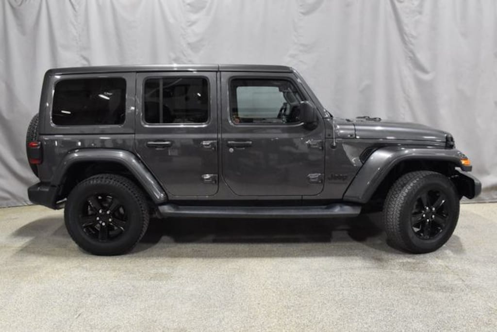 Used 2020 Jeep Wrangler Unlimited Sahara Altitude SUV