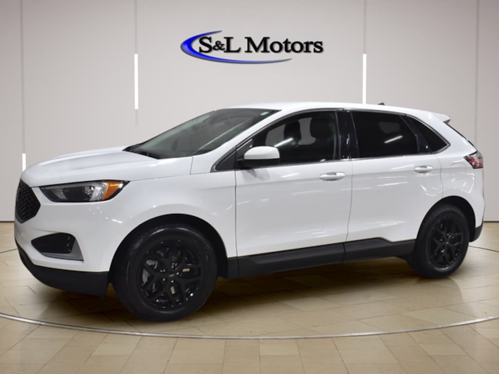 Used 2024 Ford Edge SEL SUV