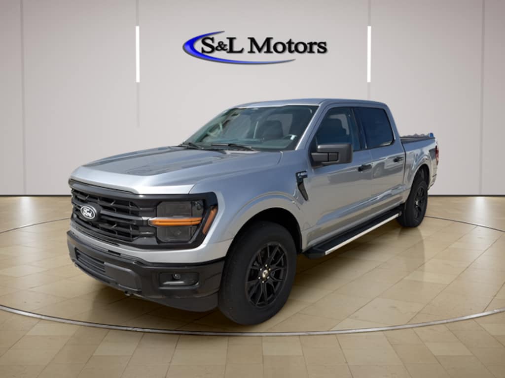 Used 2025 Ford F-150 XLT SuperCrew