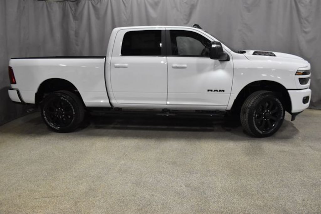 New 2026 Ram 2500 LARAMIE CREW CAB 4X4 6'4 BOX Pickup