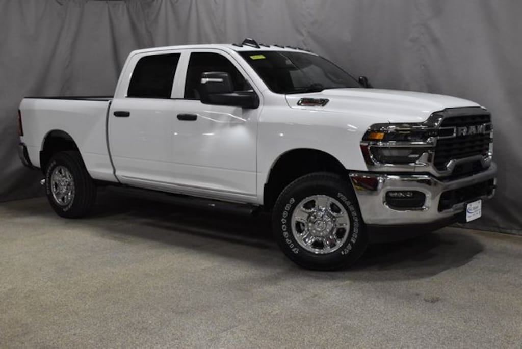 New 2026 Ram 2500 TRADESMAN CREW CAB 4X4 6'4 BOX Pickup