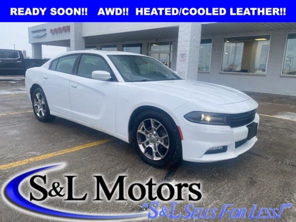 Used 2016 Dodge Charger SXT Sedan
