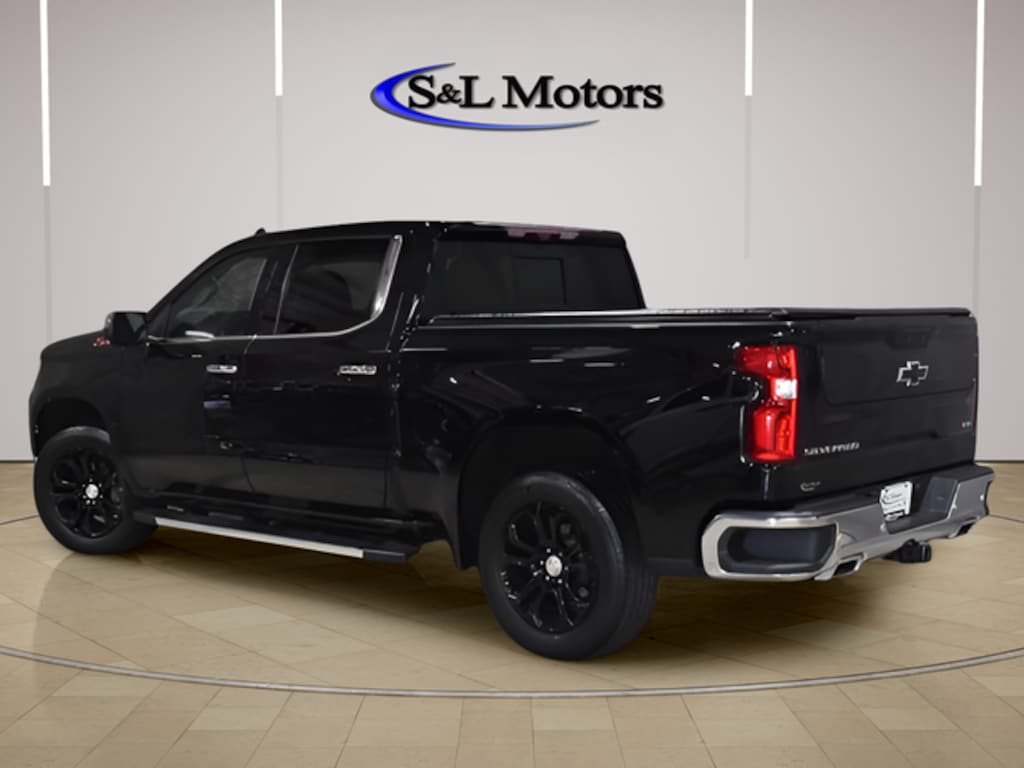 Used 2022 Chevrolet Silverado 1500 LTZ Crew Cab