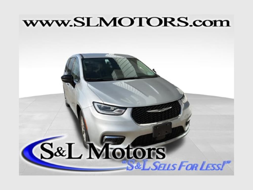 Used 2024 Chrysler Pacifica Touring L Minivan/Van
