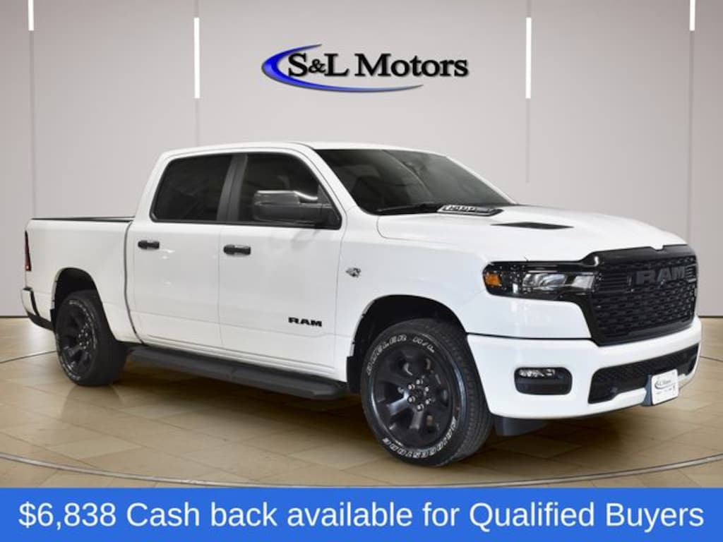 New 2026 Ram 1500 EXPRESS CREW CAB 4X4 5'7 BOX Pickup