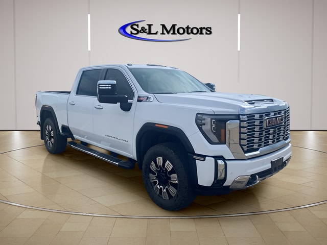 2025 GMC Sierra Denali 4WD Crew Cab Standard Box's photo