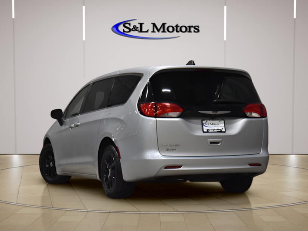 Used 2023 Chrysler Voyager LX Minivan/Van
