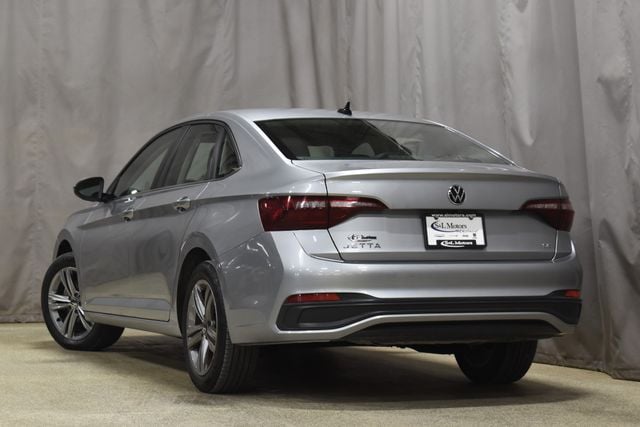 Used 2024 Volkswagen Jetta SE with VIN 3VWEM7BU8RM086510 for sale in Pulaski, WI