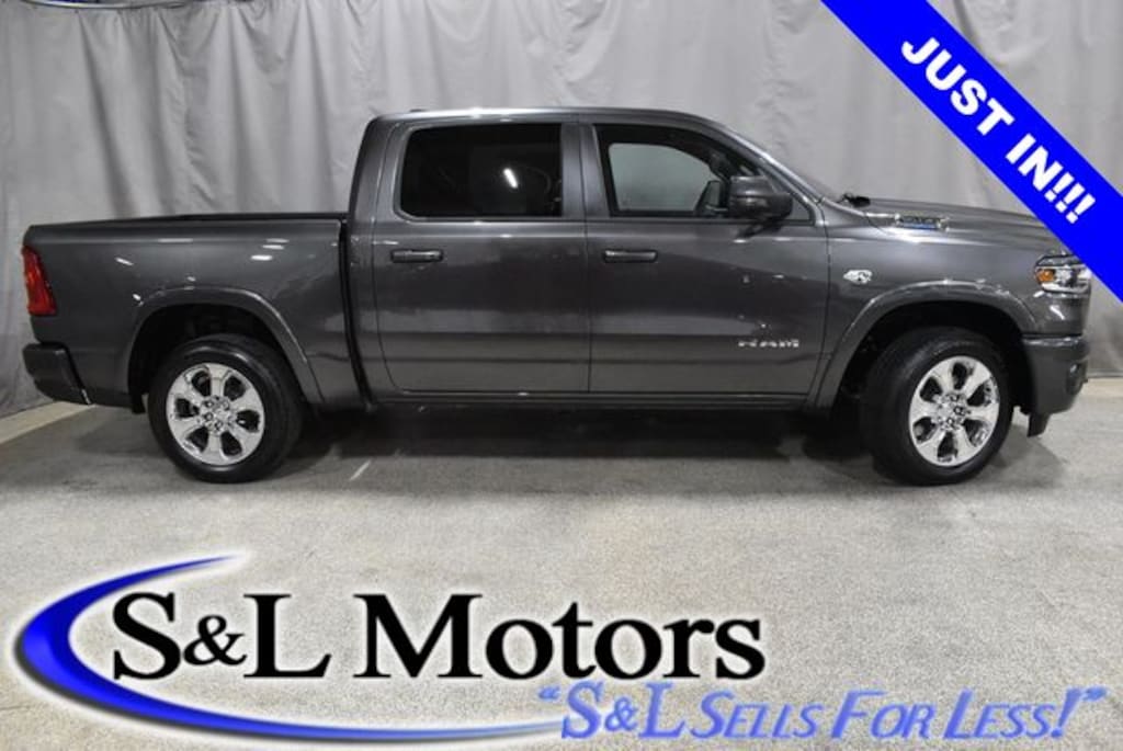 New 2026 Ram 1500 BIG HORN CREW CAB 4X4 5'7 BOX Pickup