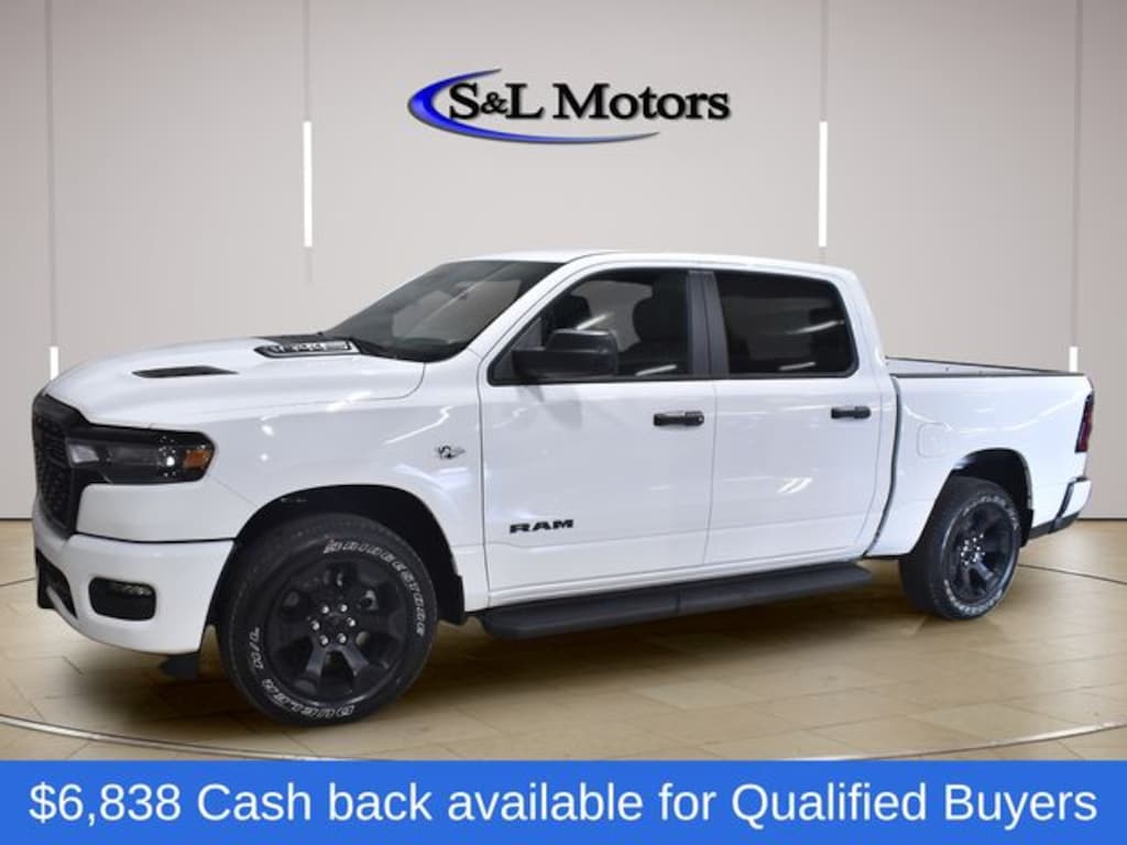 New 2026 Ram 1500 EXPRESS CREW CAB 4X4 5'7 BOX Pickup