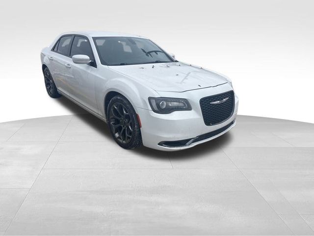 2015 Chrysler 300 S photo 2
