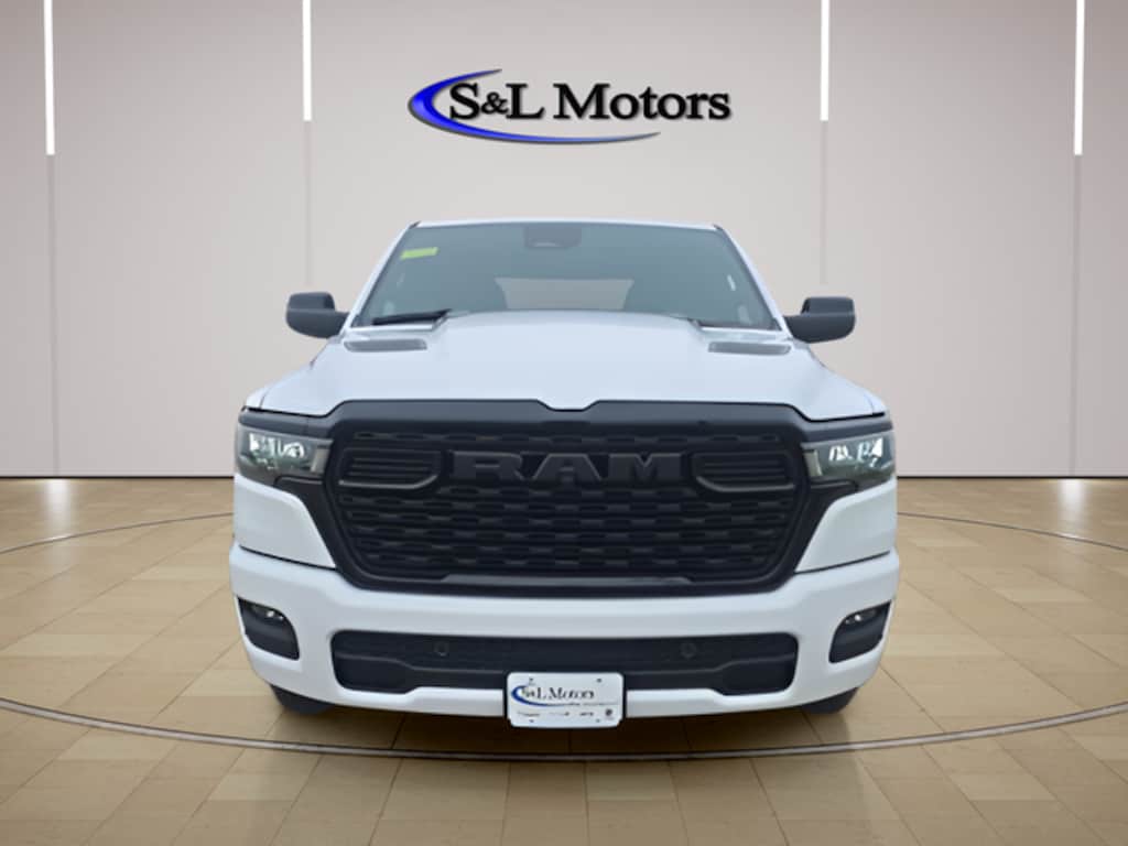 New 2026 Ram 1500 EXPRESS CREW CAB 4X4 5'7 BOX Pickup
