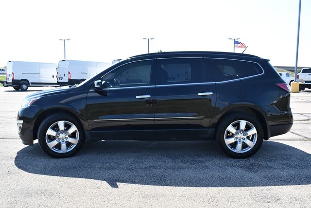 2017 Chevrolet Traverse Premier photo 2