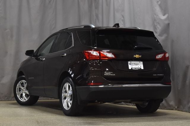 Used 2020 Chevrolet Equinox Premier with VIN 2GNAXXEV0L6146608 for sale in Pulaski, WI