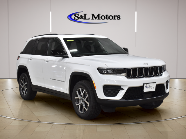 2027 Jeep Grand Cherokee LAREDO X 4X4 Sport Utility for Sale in Pulaski WI