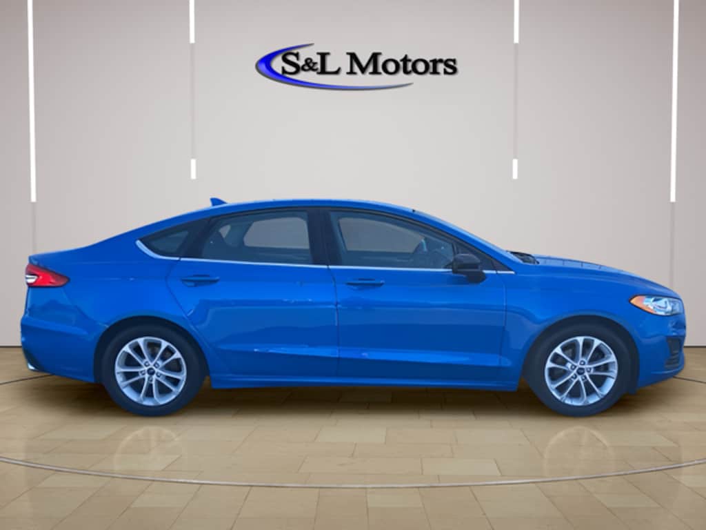 Used 2019 Ford Fusion SE Sedan