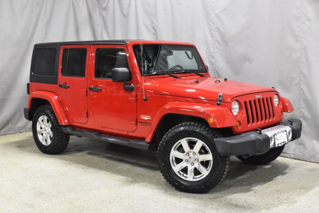 Used 2013 Jeep Wrangler Unlimited Sahara SUV