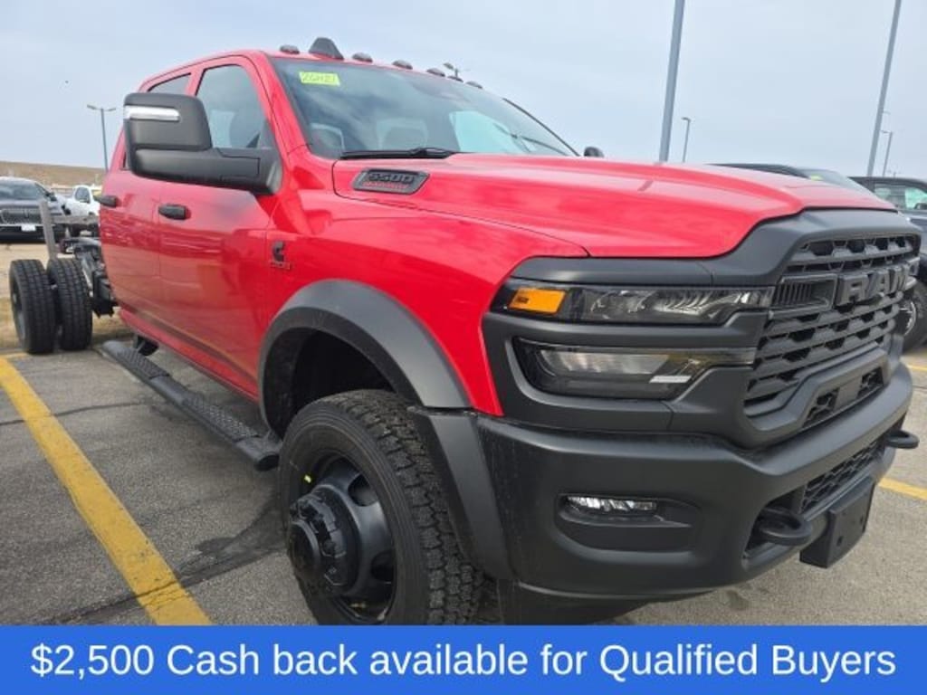 New 2026 Ram 5500 Chassis Cab TRADESMAN CREW 4X4 84' CA Pickup