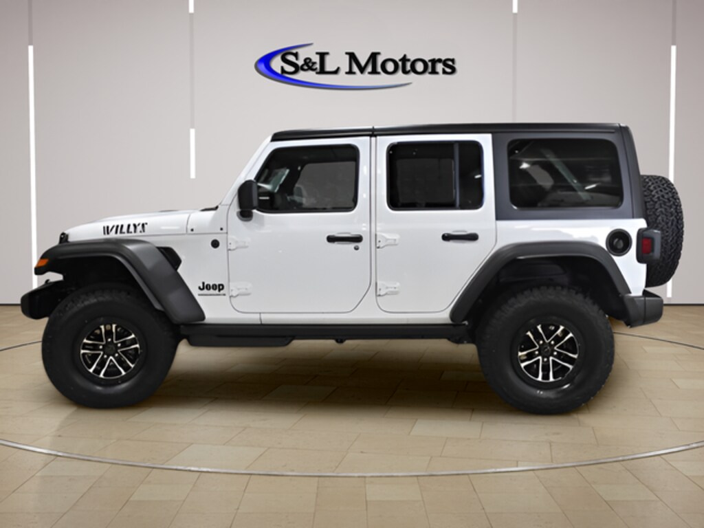 New 2026 Jeep Wrangler 4-DOOR WILLYS Sport Utility