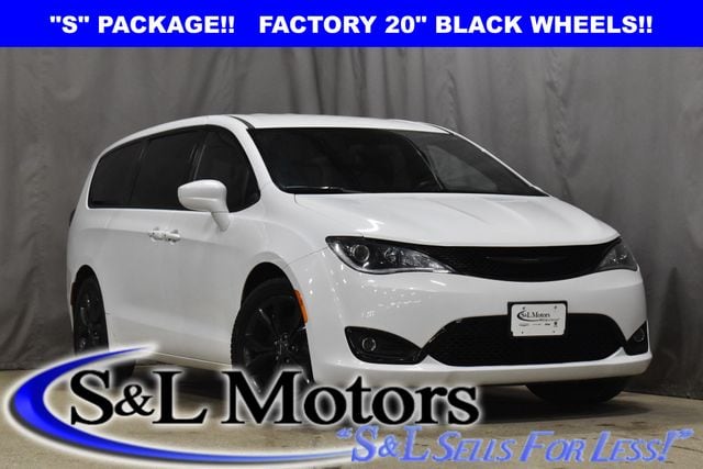 2018 Chrysler Pacifica Touring Plus