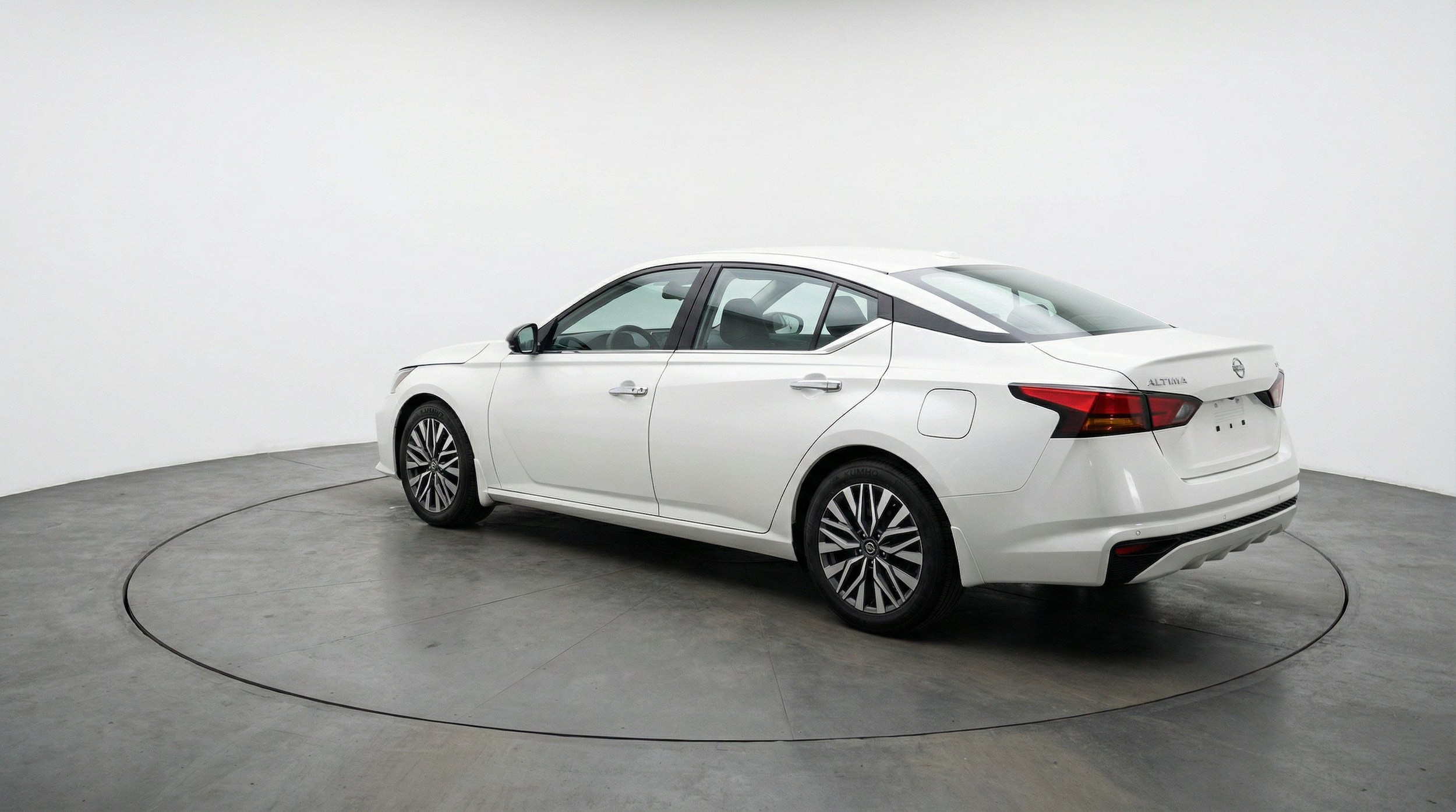 Thumbnail: 2025 Nissan Altima - 6
