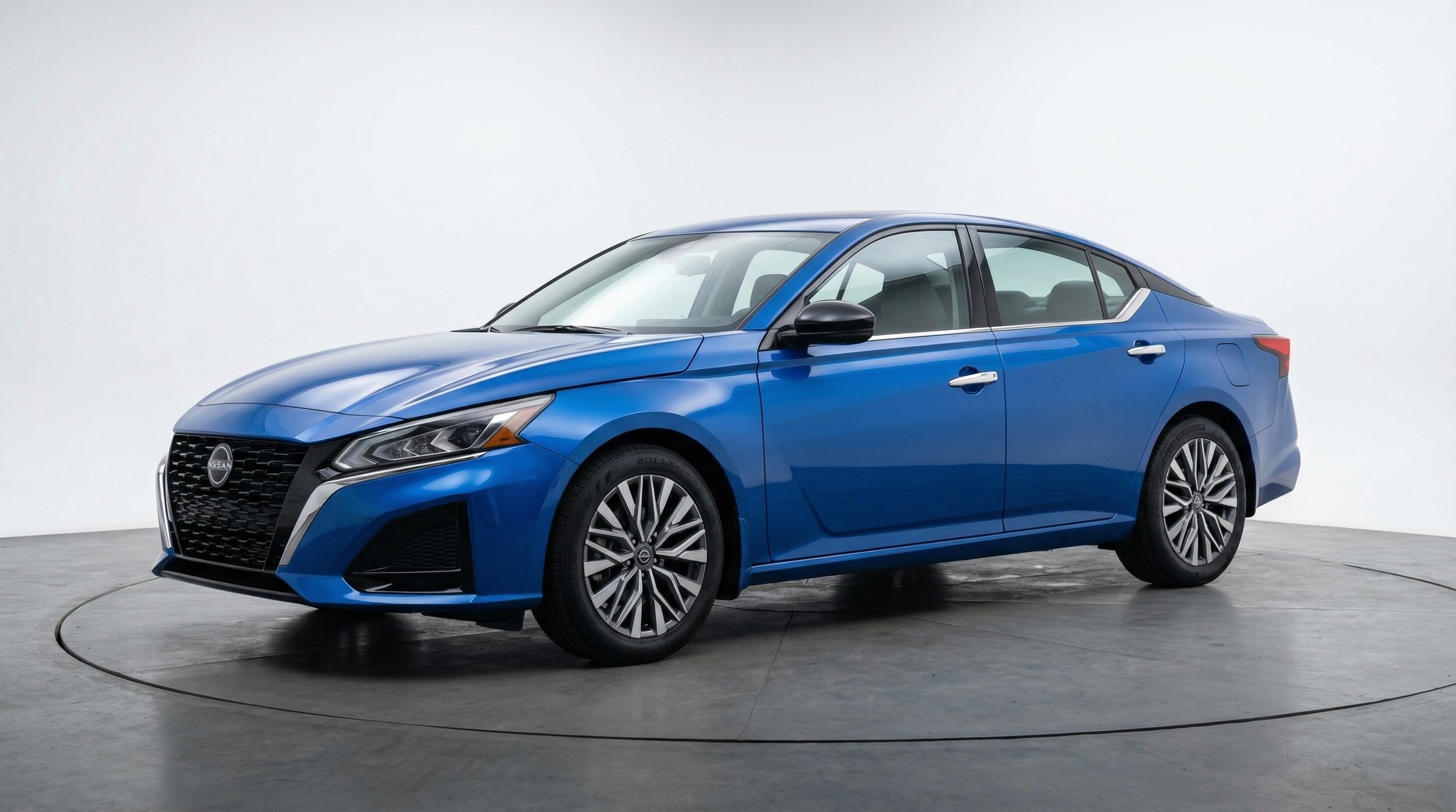 Thumbnail: 2025 Nissan Altima - 3