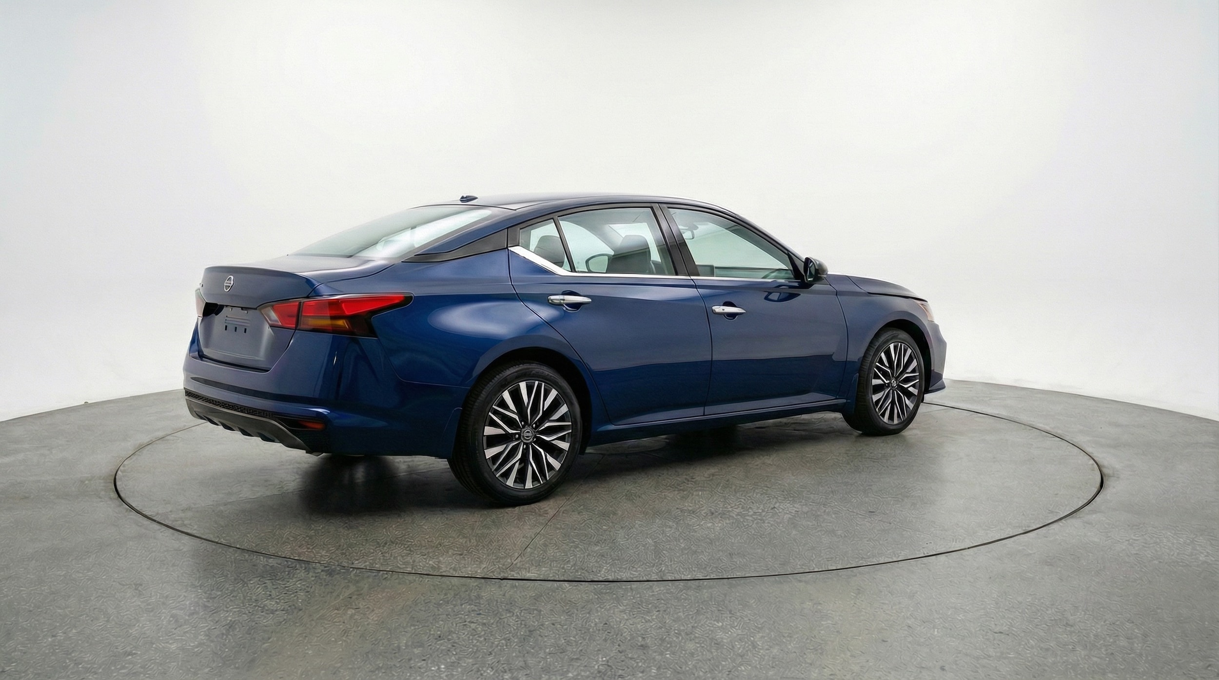 Thumbnail: 2025 Nissan Altima - 7