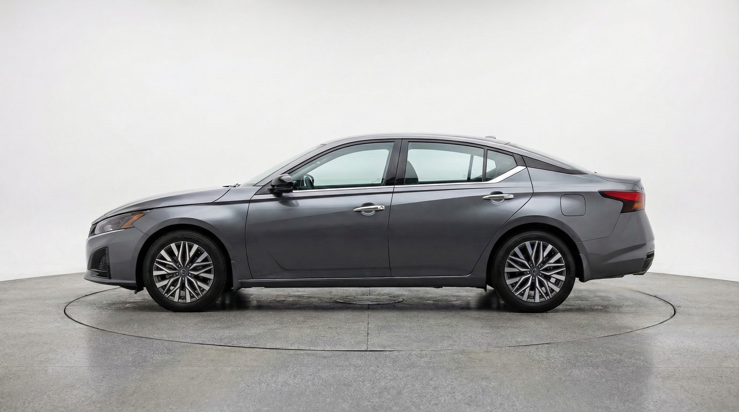 Thumbnail: 2025 Nissan Altima - 4