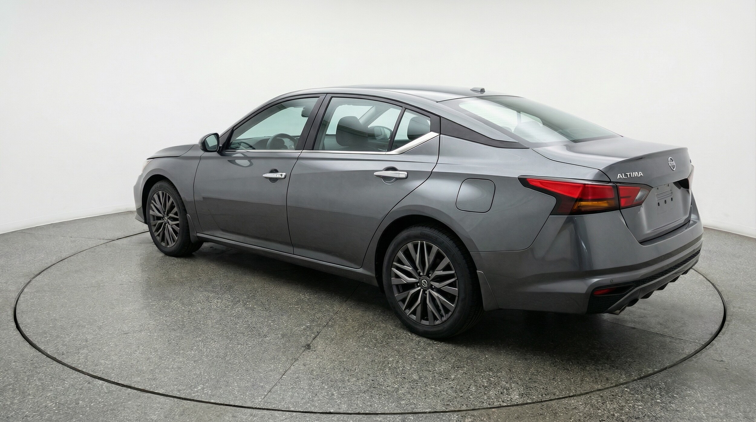 Thumbnail: 2025 Nissan Altima - 5