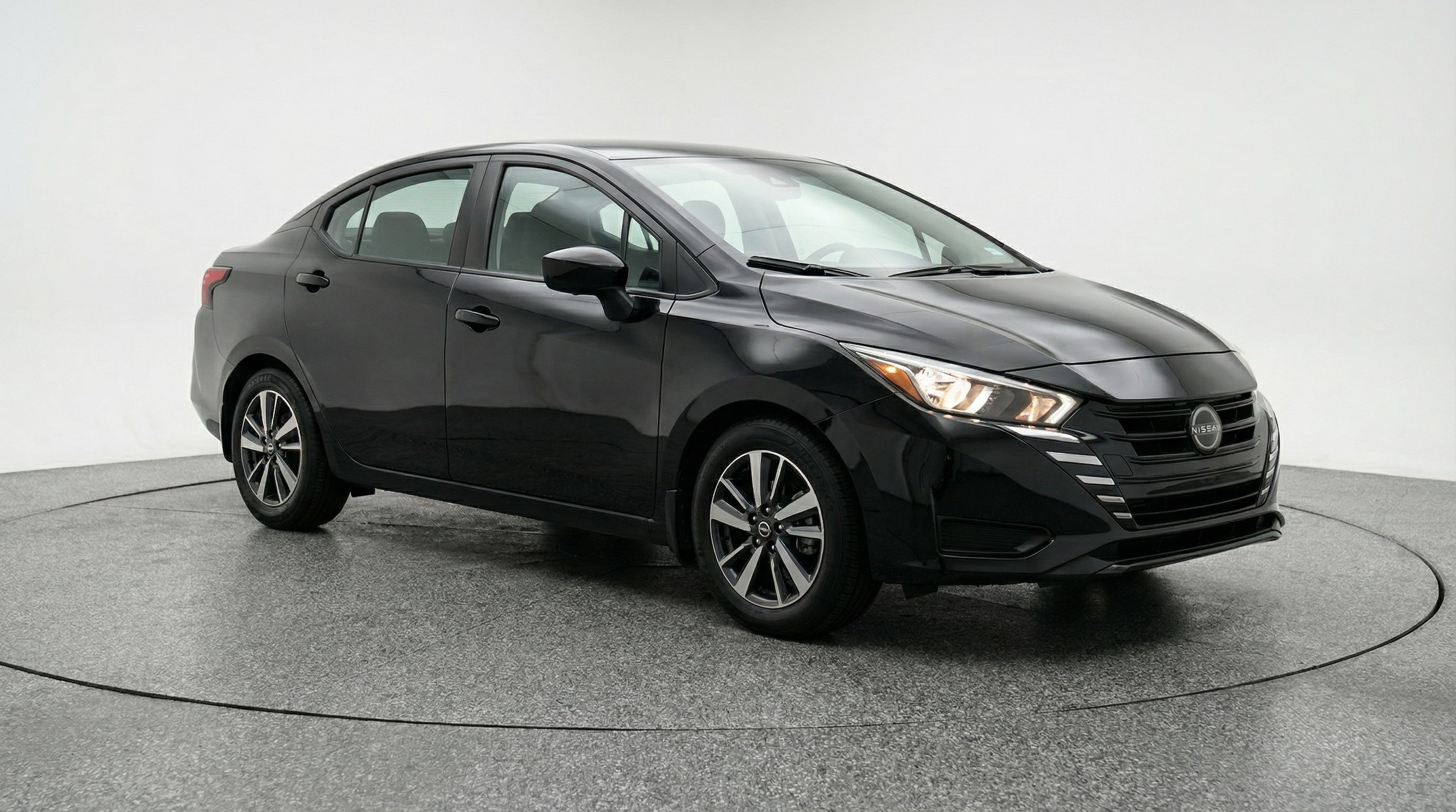 2025 Nissan Versa Sedan