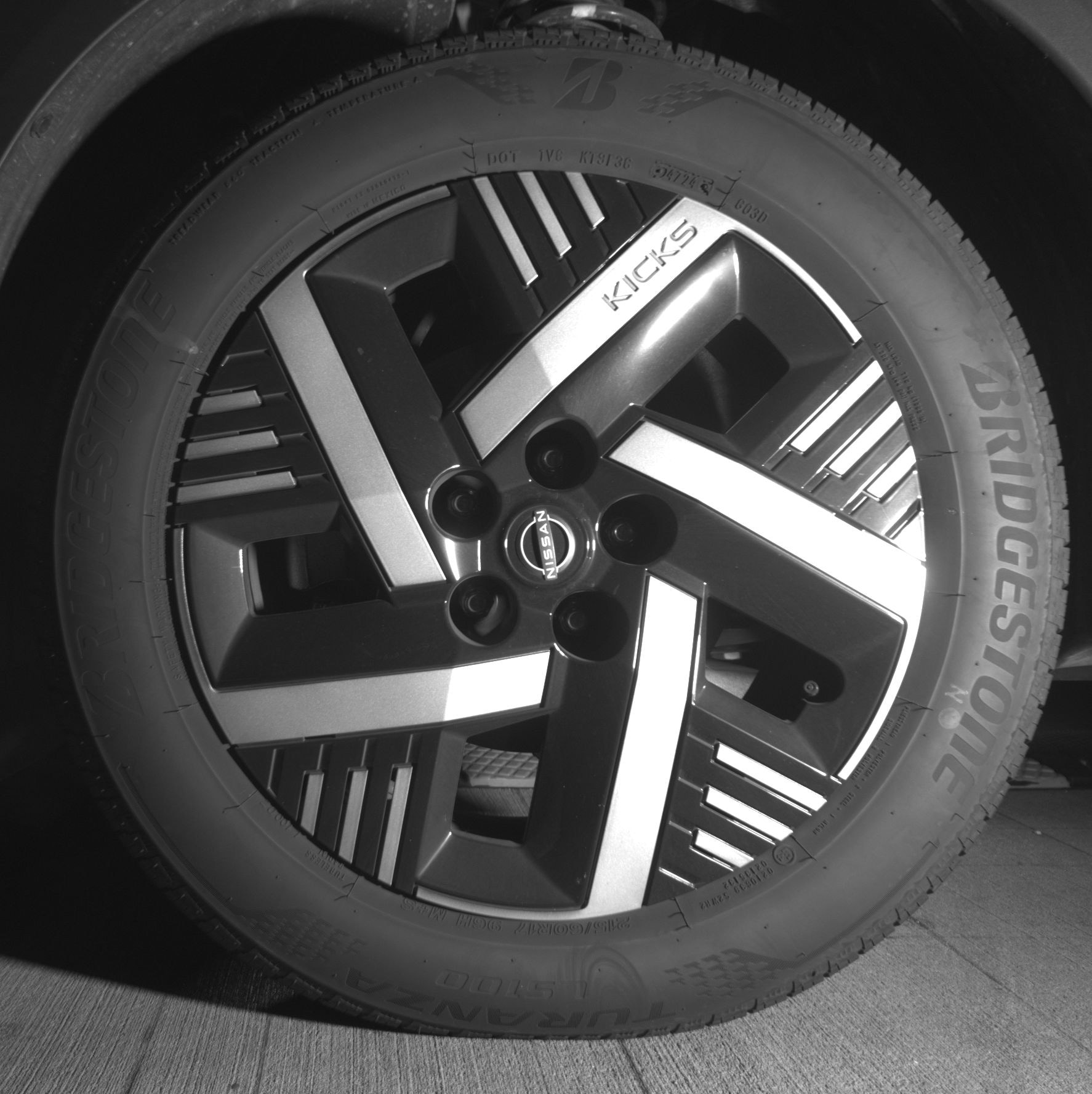 Thumbnail: 2025 Nissan Kicks - 9