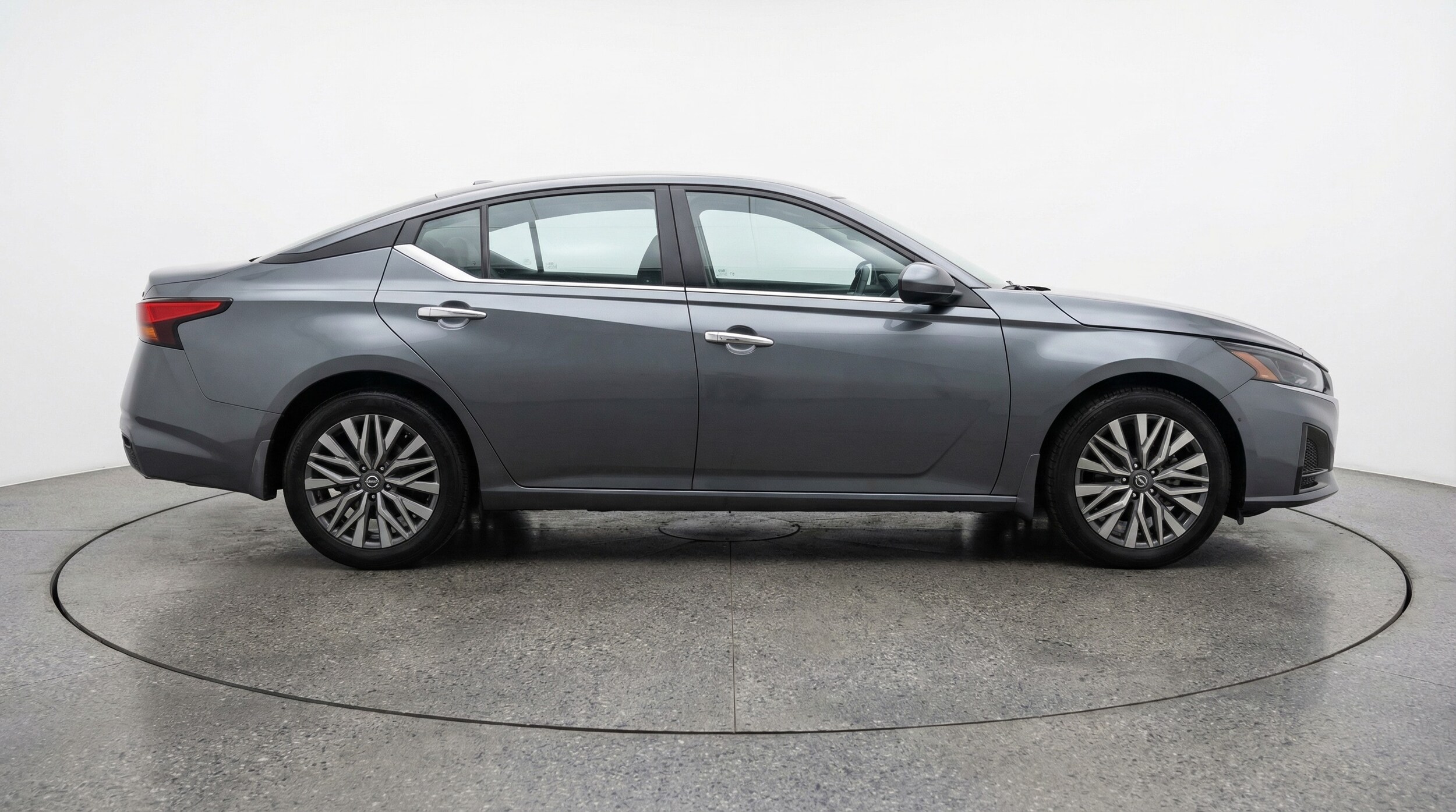 Thumbnail: 2025 Nissan Altima - 8