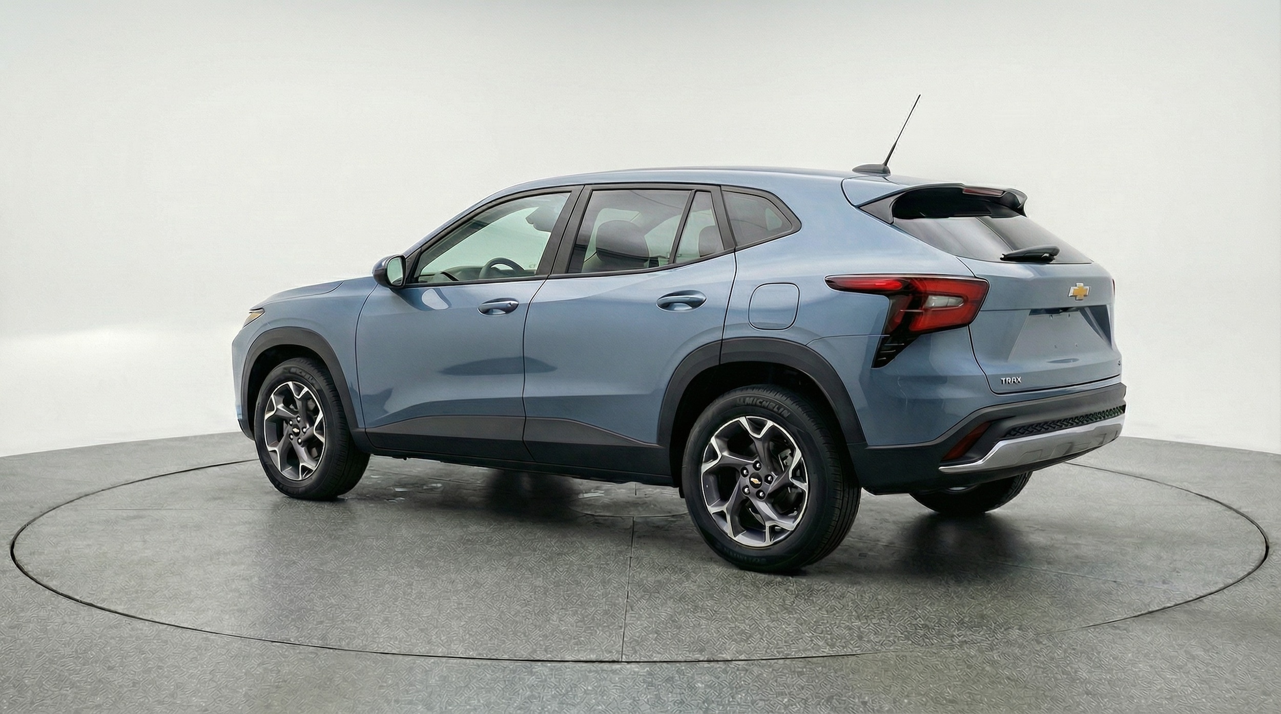 Thumbnail: 2025 Chevrolet Trax - 5