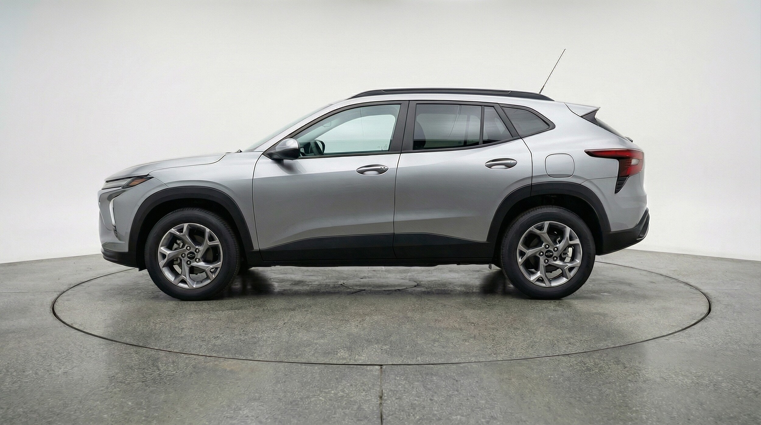 Thumbnail: 2025 Chevrolet Trax - 4