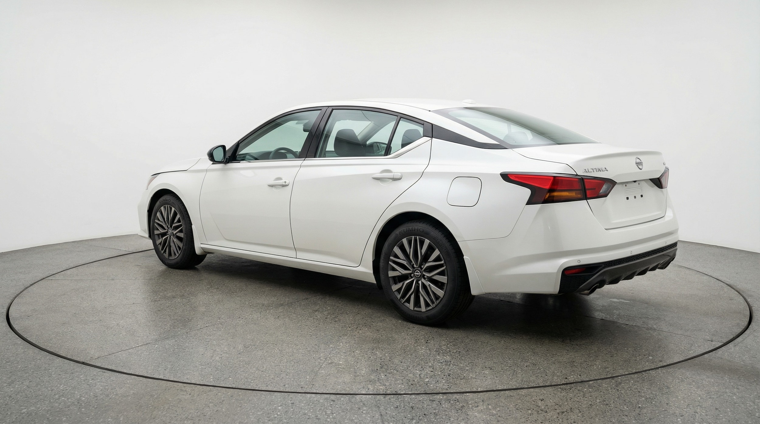 Thumbnail: 2025 Nissan Altima - 5