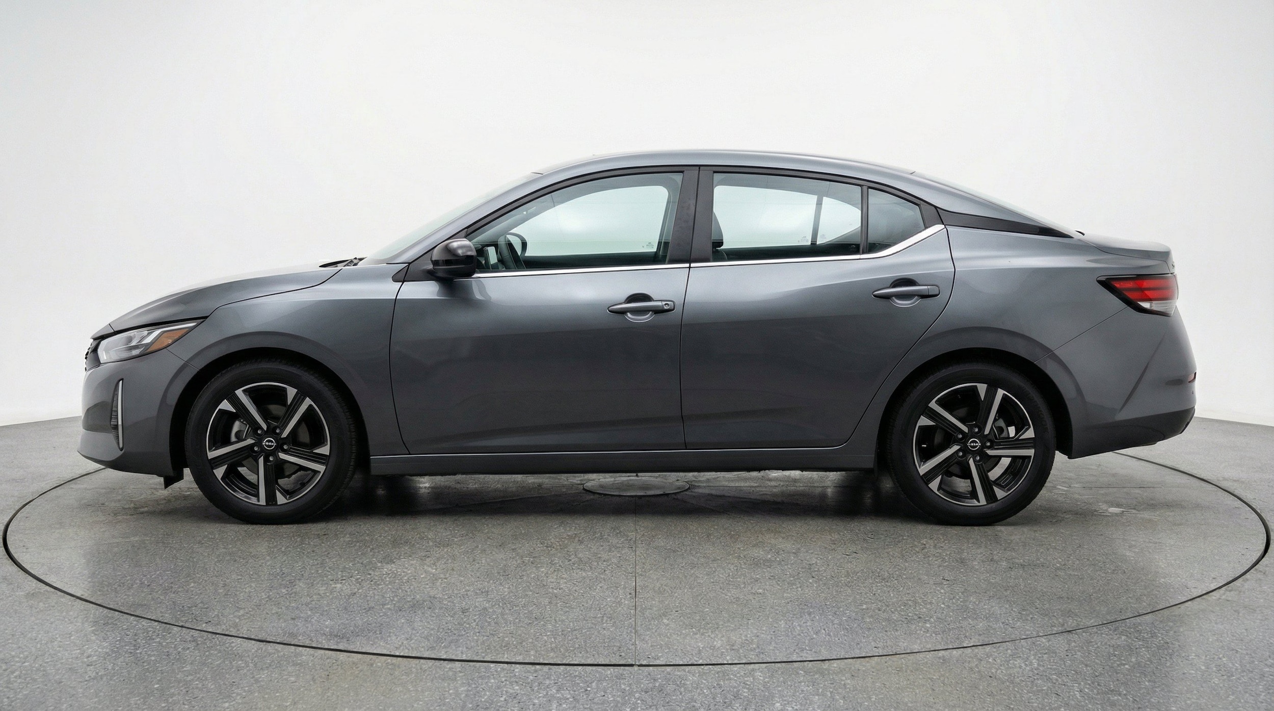 Thumbnail: 2025 Nissan Sentra - 5
