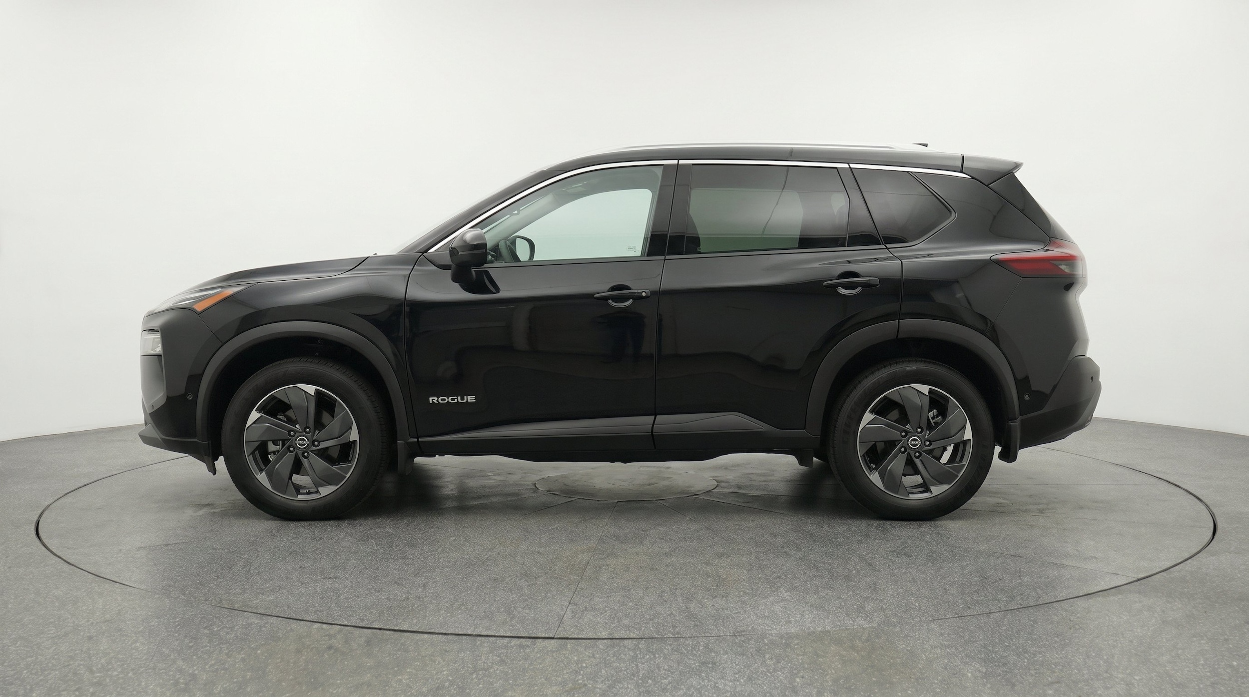 Thumbnail: 2025 Nissan Rogue - 5