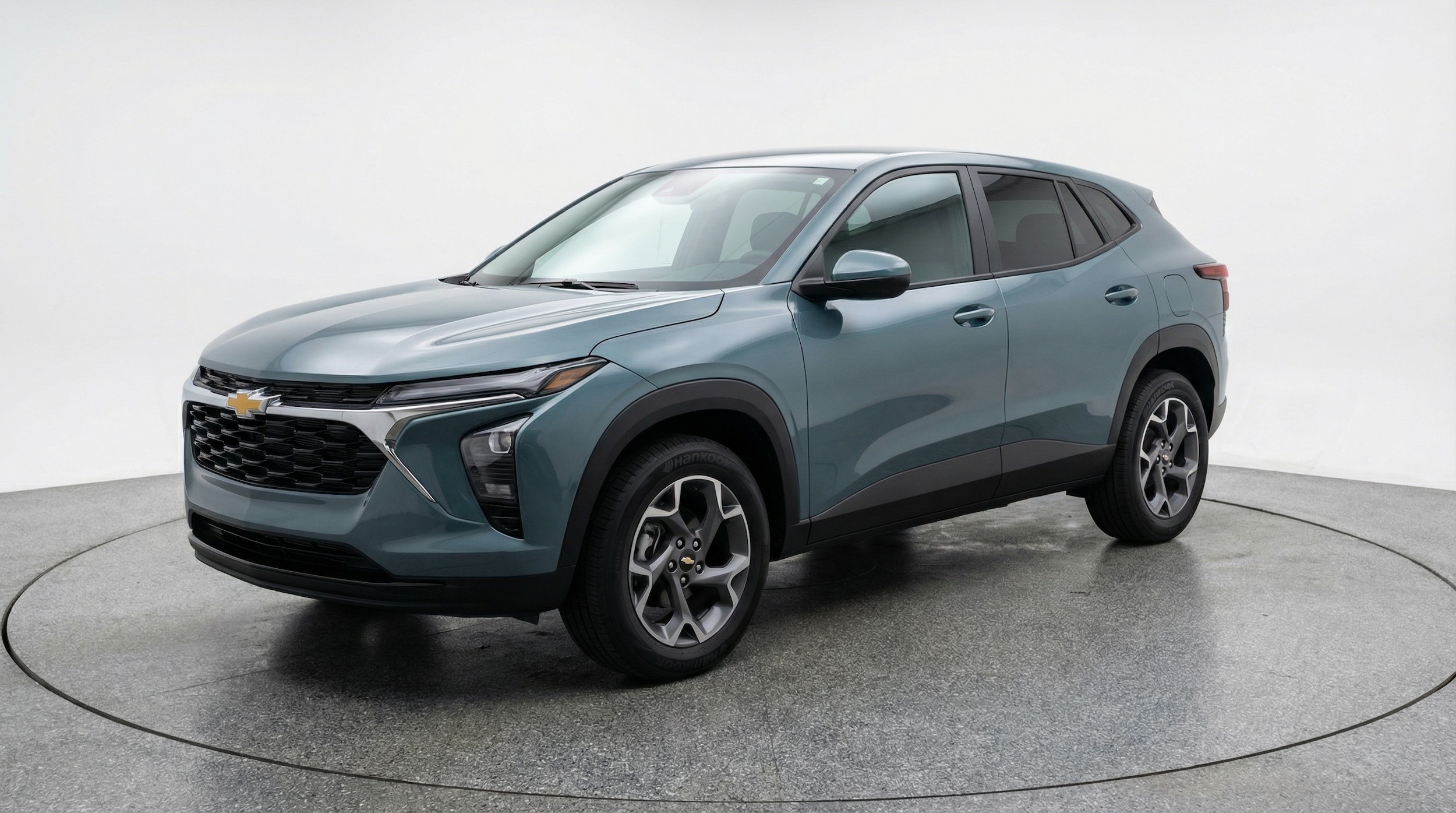 Thumbnail: 2025 Chevrolet Trax - 3