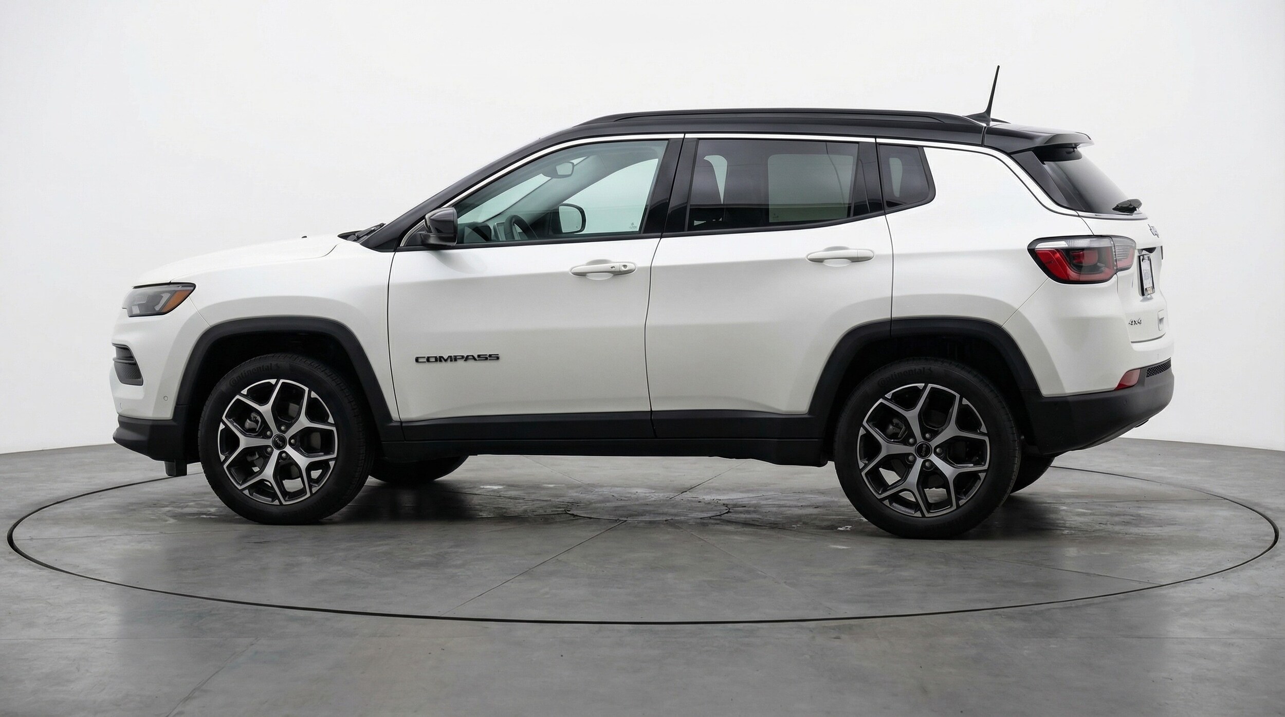 Thumbnail: 2025 Jeep Compass - 4