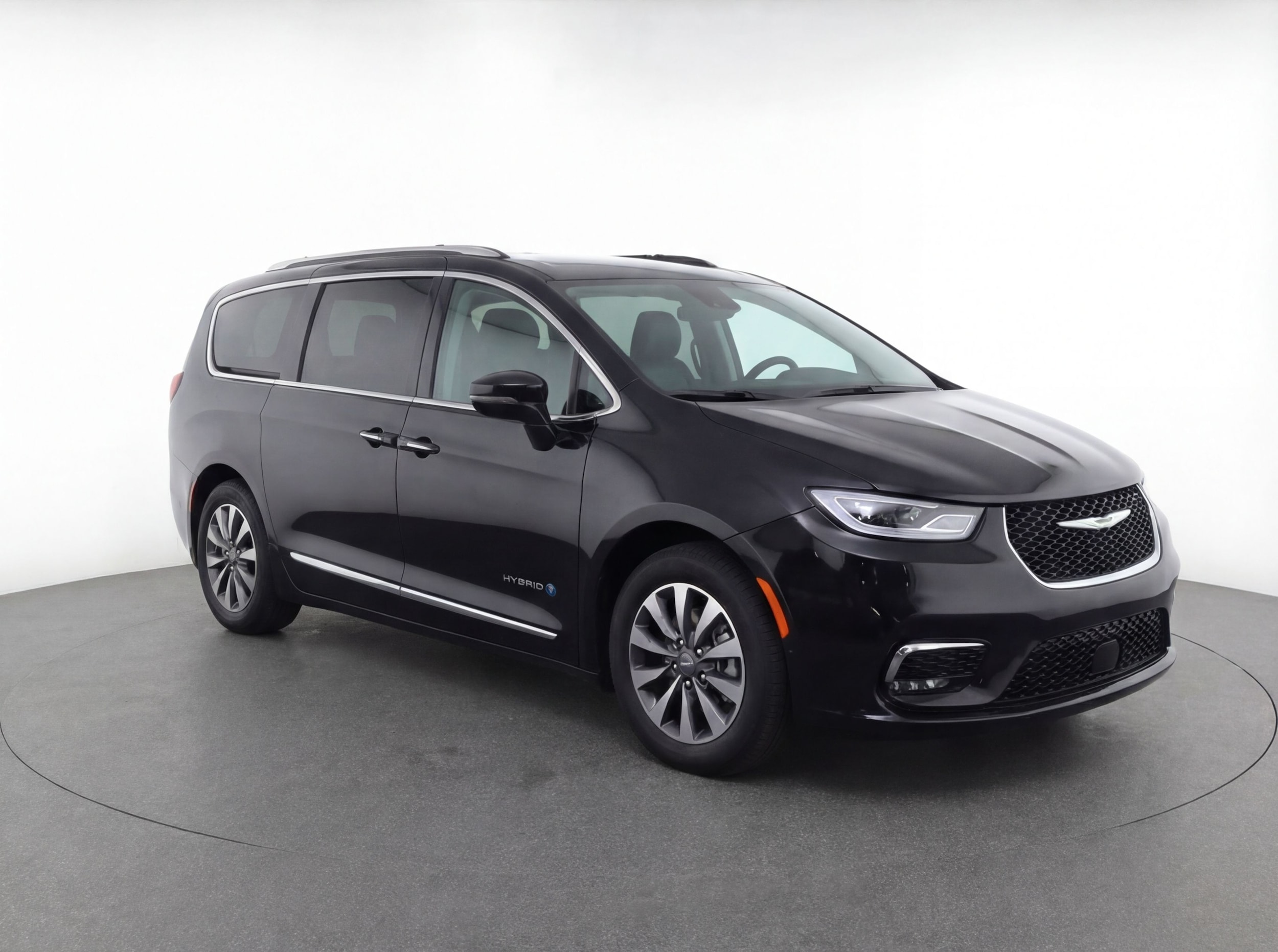 Thumbnail: 2023 Chrysler Pacifica - 1