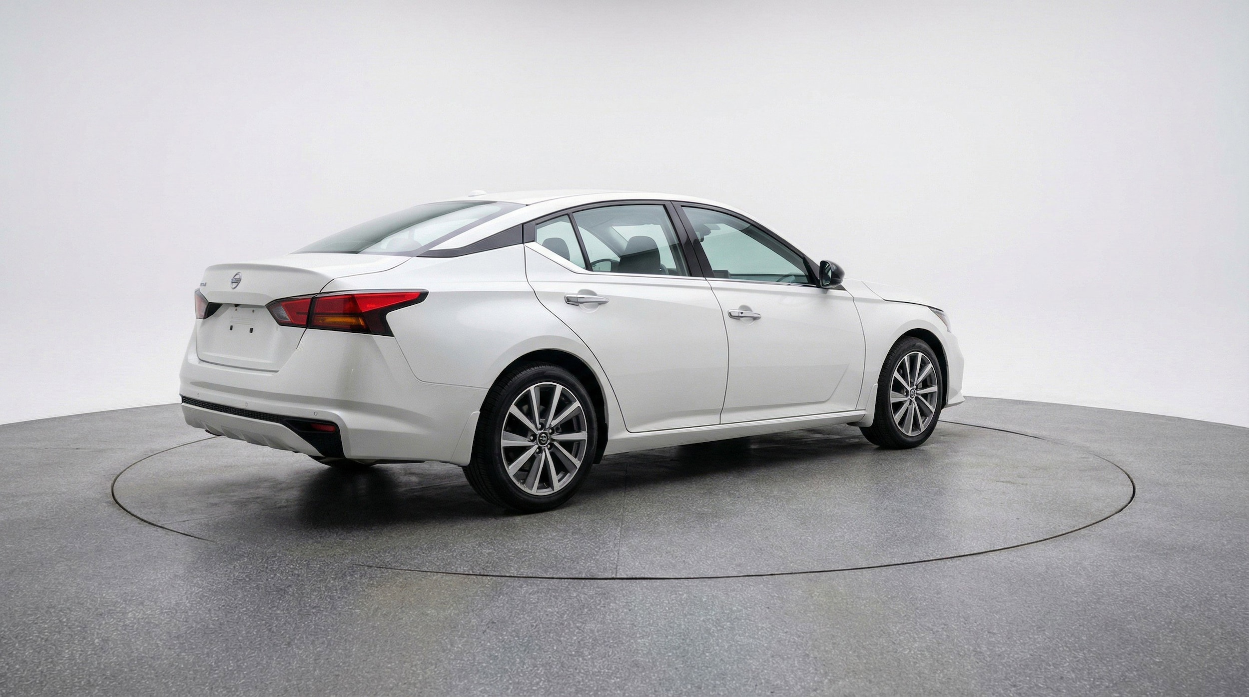 Thumbnail: 2025 Nissan Altima - 9