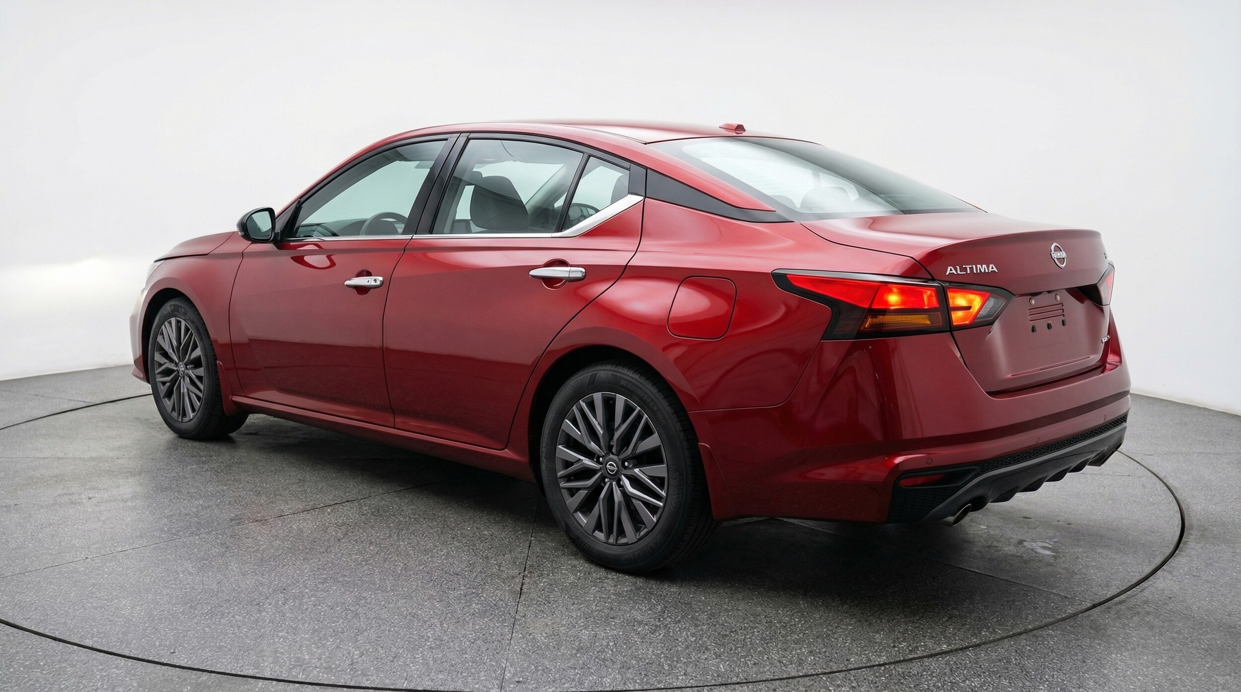 Thumbnail: 2025 Nissan Altima - 5