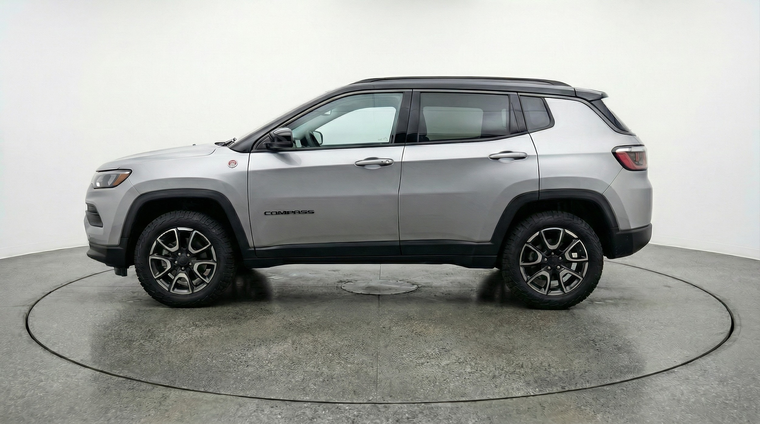 Thumbnail: 2025 Jeep Compass - 4