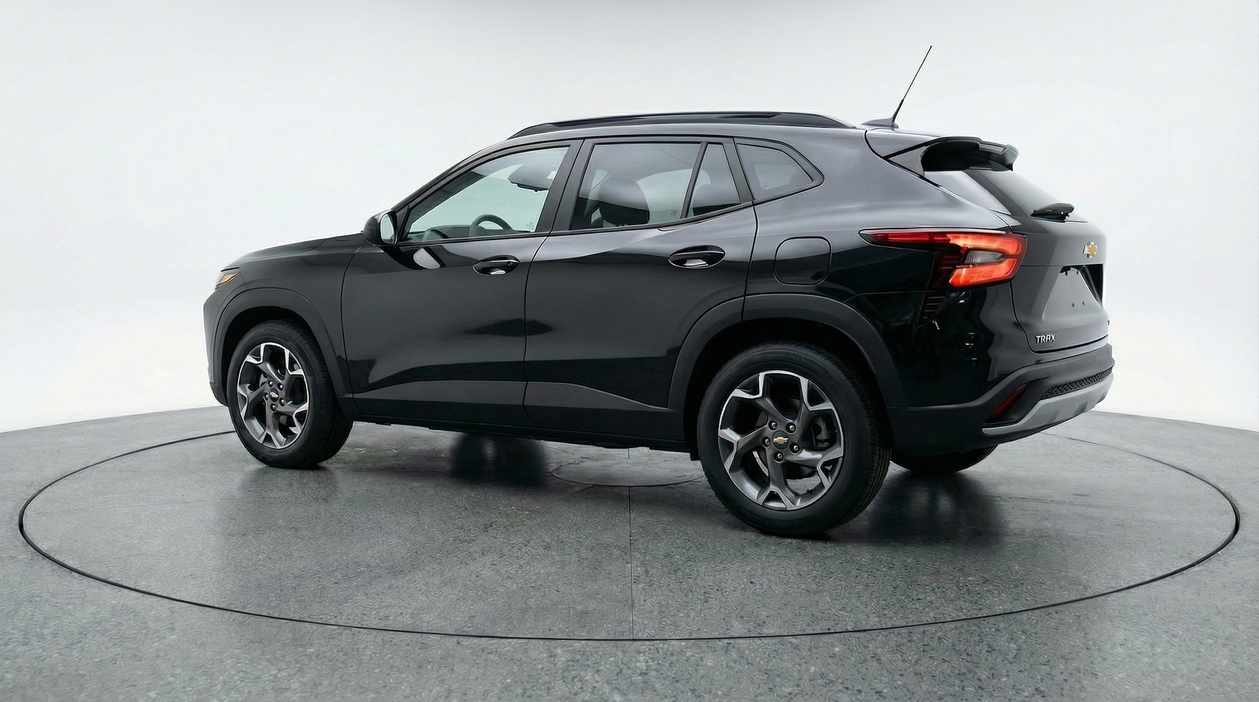 Thumbnail: 2025 Chevrolet Trax - 5