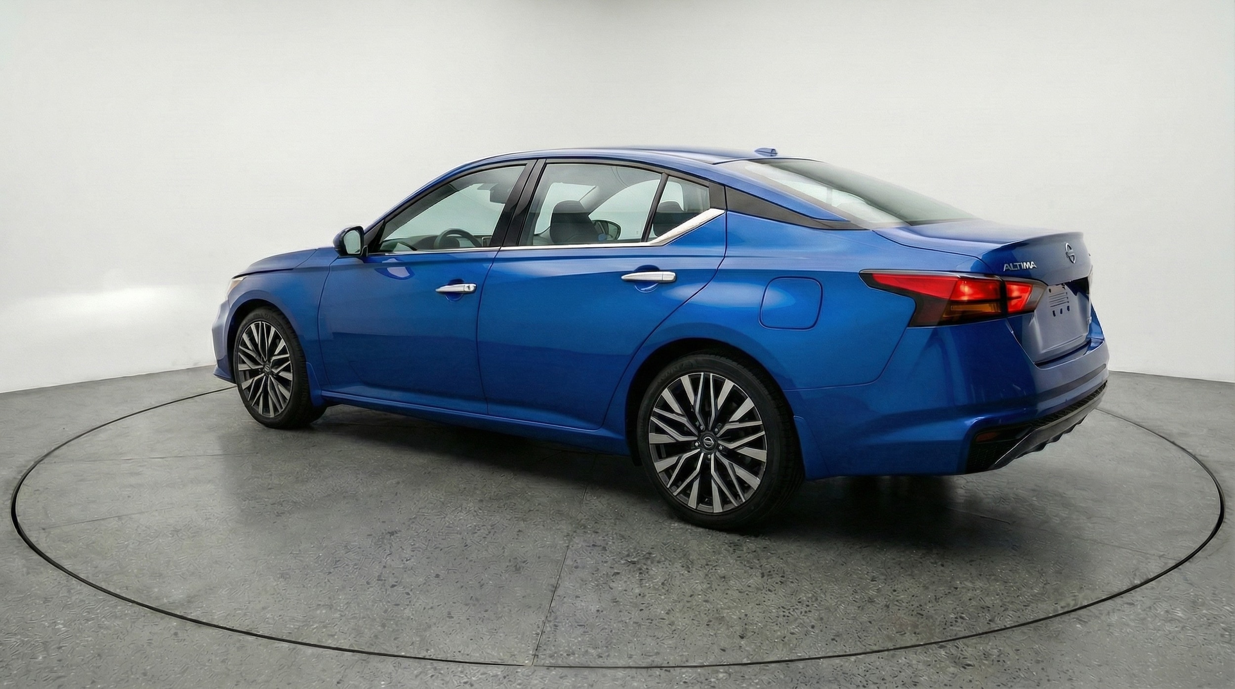 Thumbnail: 2025 Nissan Altima - 5