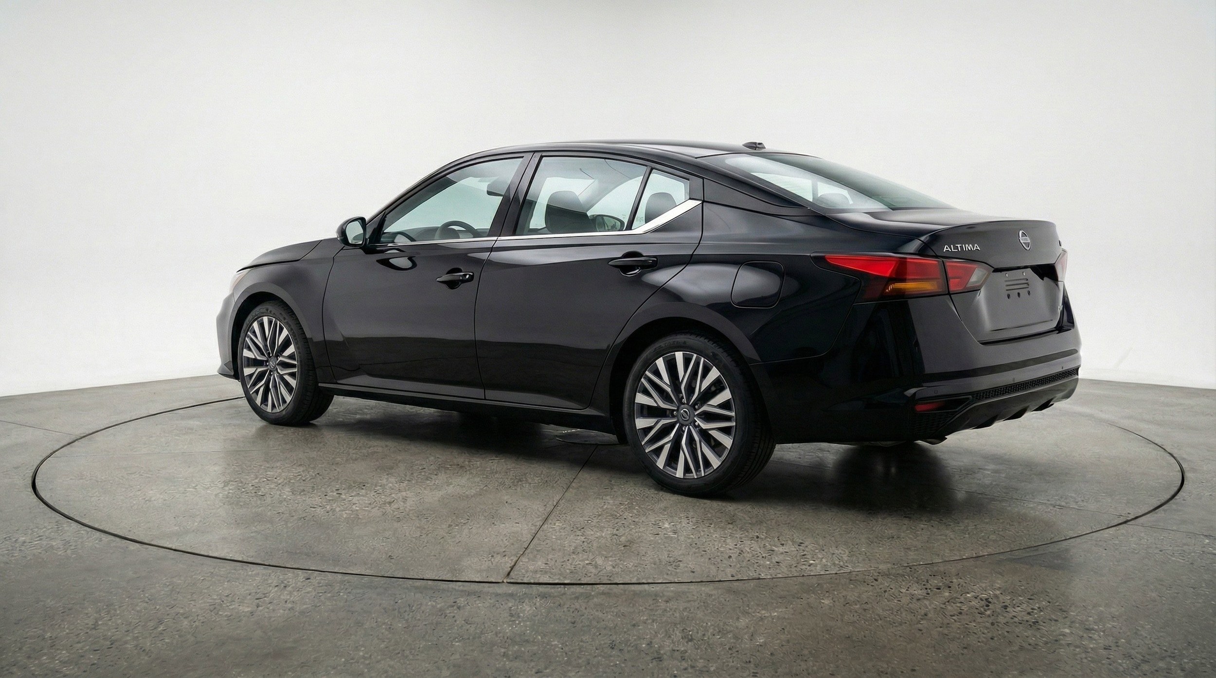 Thumbnail: 2025 Nissan Altima - 6