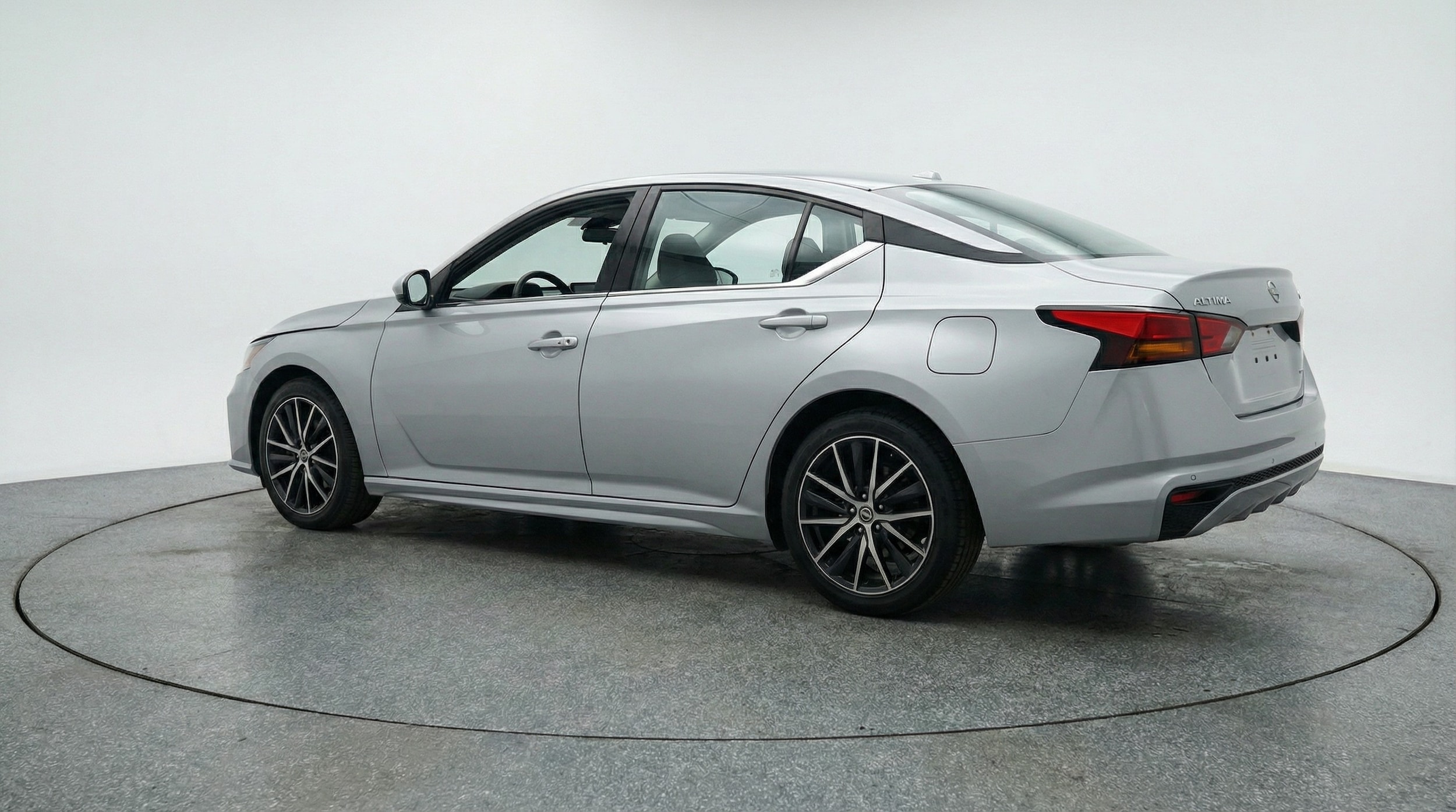 Thumbnail: 2025 Nissan Altima - 5