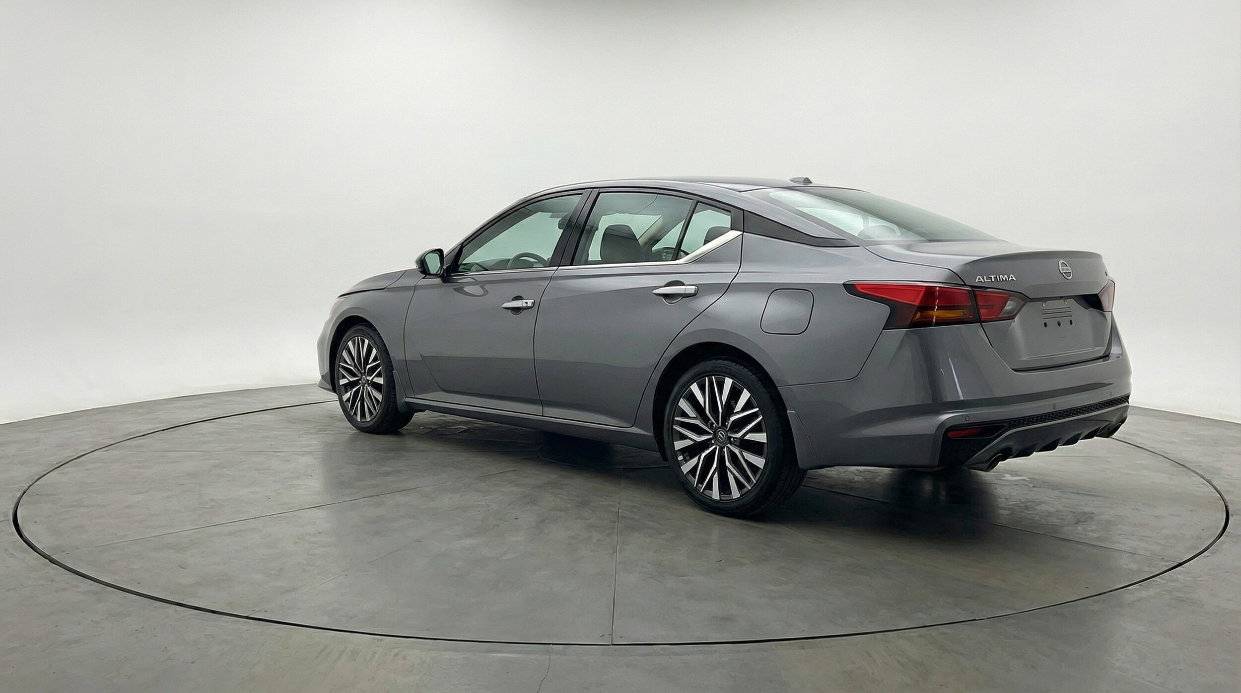 Thumbnail: 2025 Nissan Altima - 5