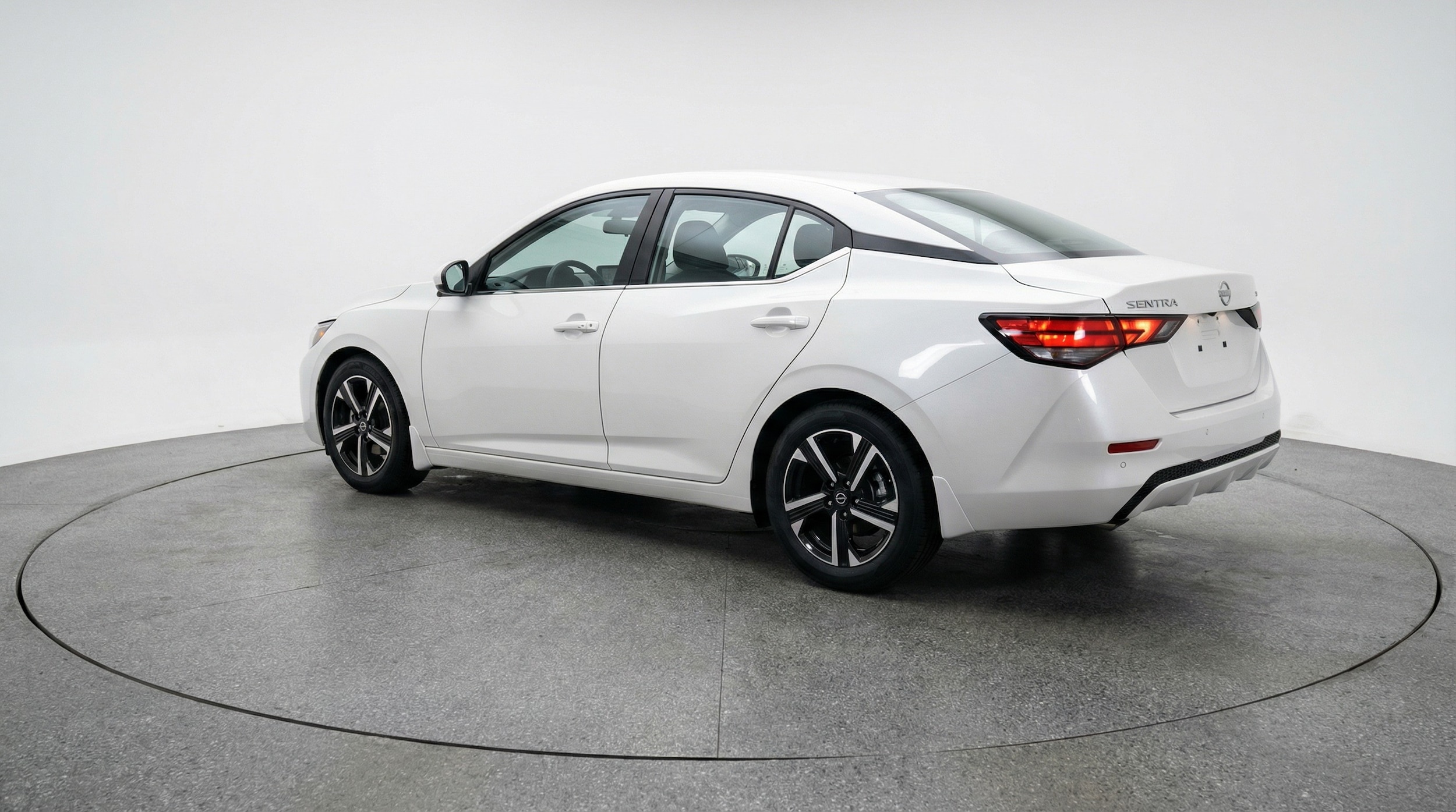 Thumbnail: 2025 Nissan Sentra - 5